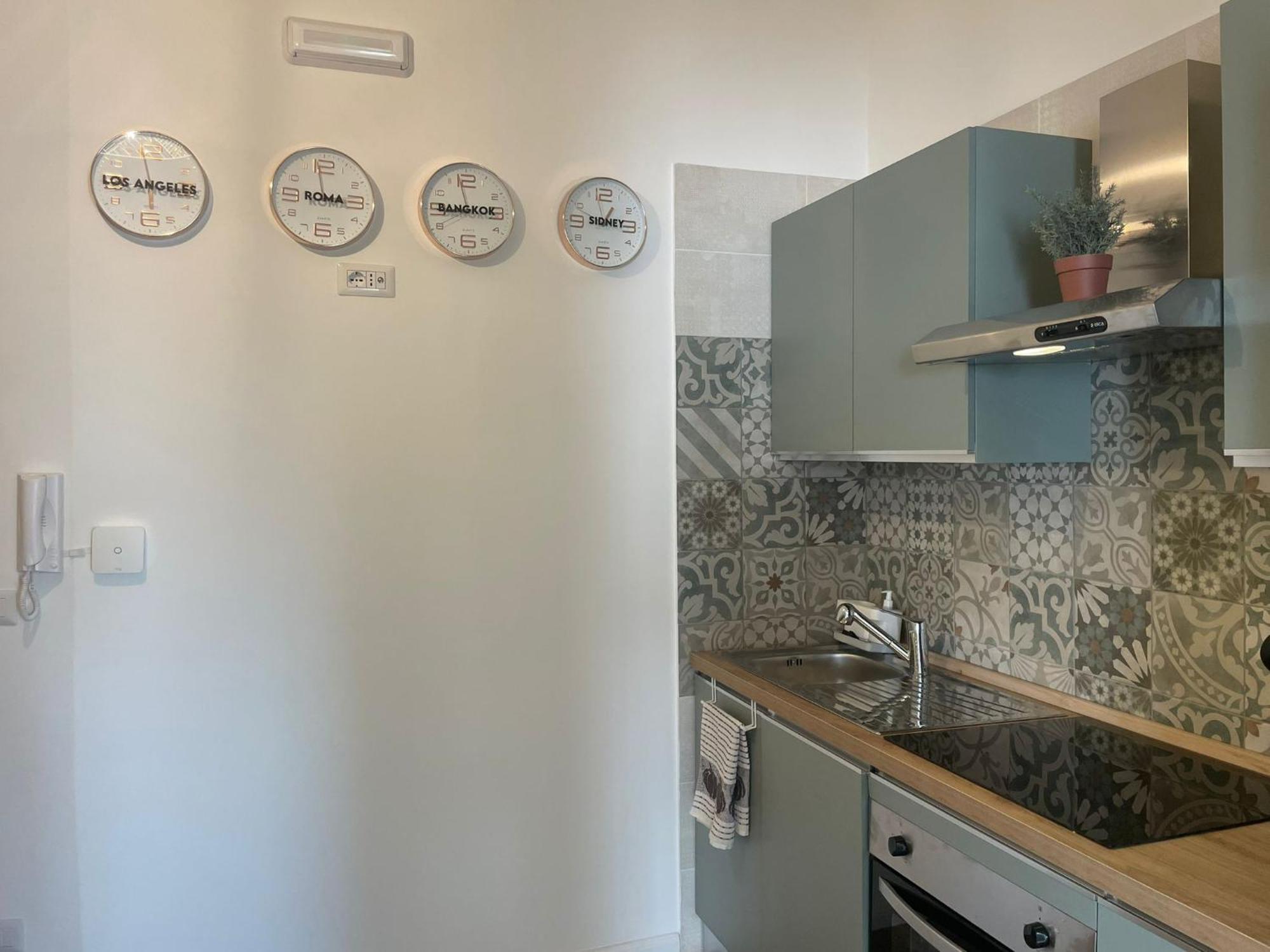 2 Bagni, 2 A Piramide Ostiense Rom